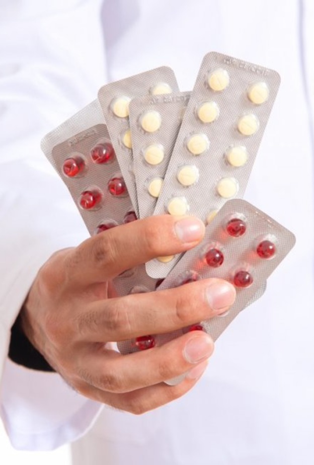 هيئة الغذاء والدواء السعودية تحذر الحامل .. هذه الأدوية تشوه الجنين