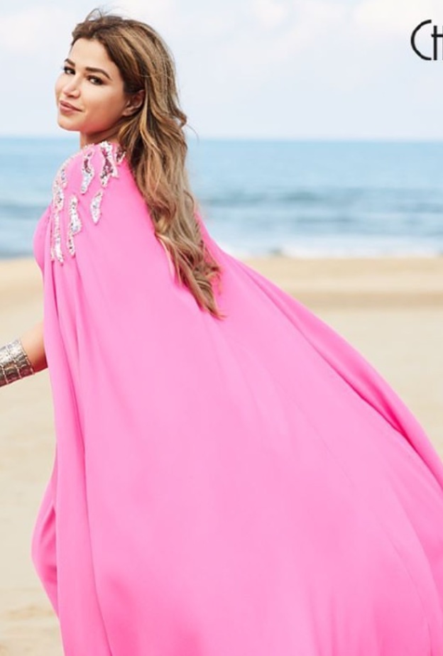 نهى نبيل بفستان أسود أنيق لرمضان