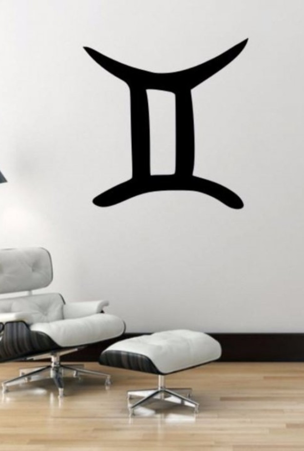 ينصحك الفلك بممارسة الرياضة او اليوغا والاستماع الى الموسيقى الهادئة