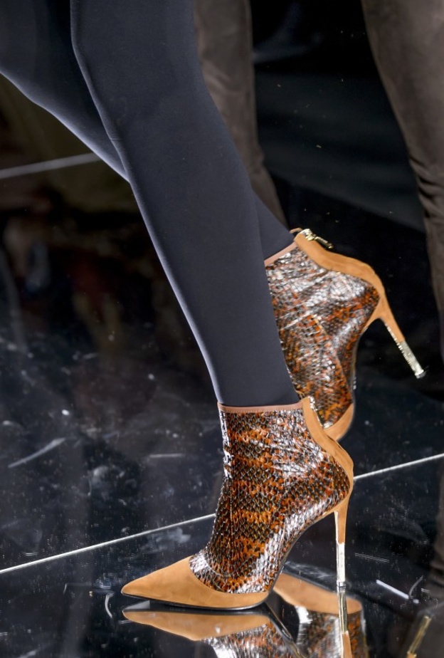 احذية الكاحل المسطحة مع الكعب العصري والشرائط السوداء من فيليب ليم ‏‎3.1 Phillip Lim‎ 