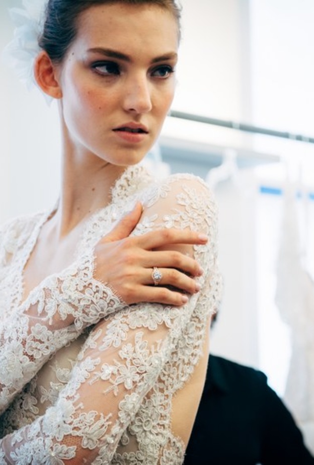 للعروس الراقية