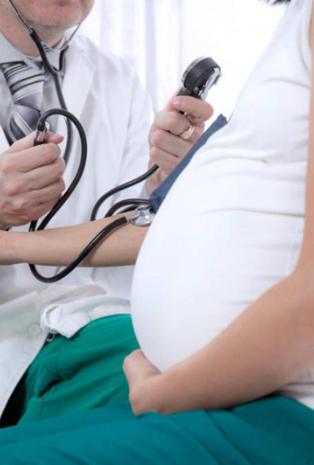 من اسباب الام البطن للحامل ارتجاع المريء