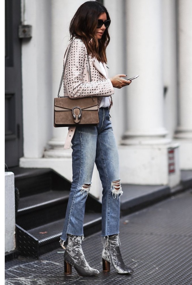 موضة أحذية المخمل هي الأقوى في خريف 2017