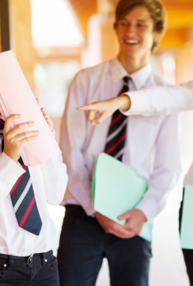 العنف المدرسي يكون لفظيا اكثر لدى الفتيات