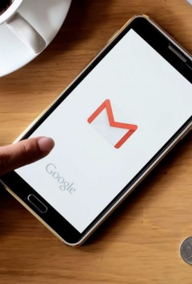 إضافة المزيد من اللغات على خدمة الرد الذكي في بريد جي ميل