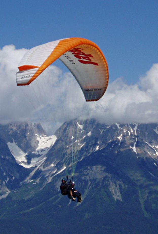 الطيران المظلي في نيوزيلاندا.