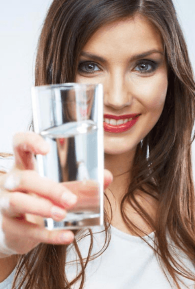 المياه المعدنية توازي الحليب في محتوى الكالسيوم