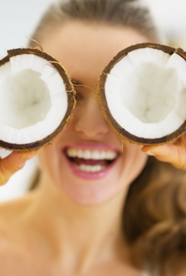 جوز الهند مثالي لجمال بشرتك