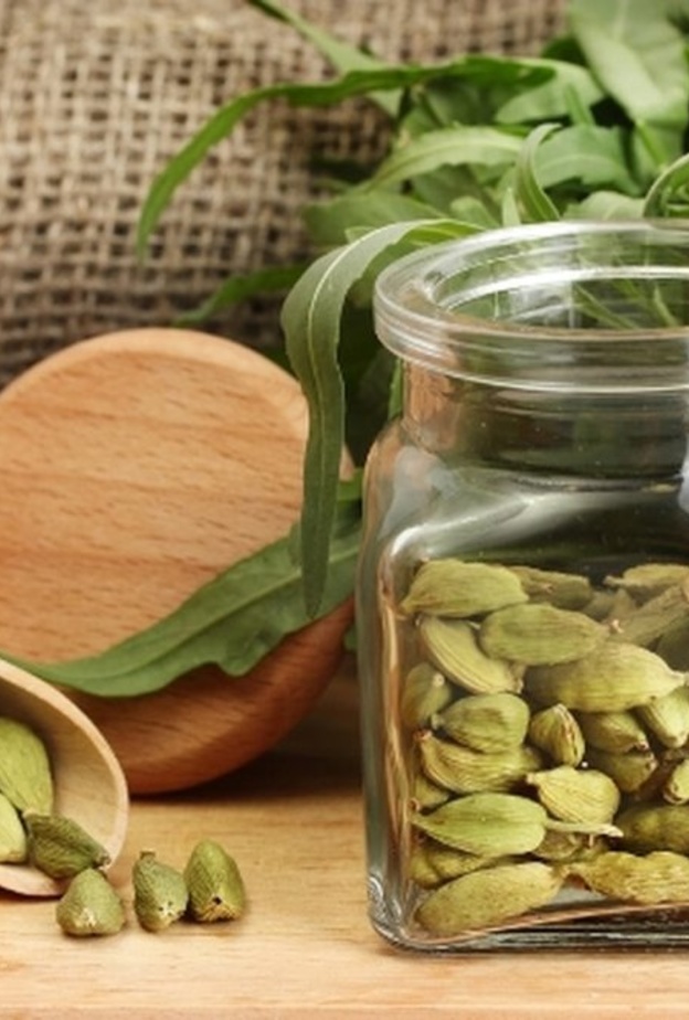  الهيل يساهم في علاج أمراض السرطان