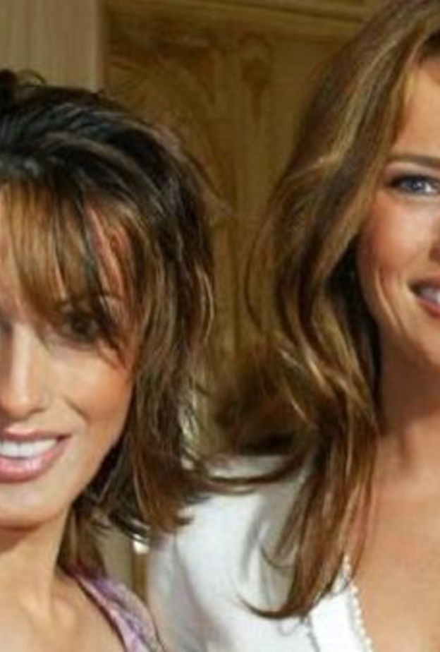 الصورة الوحيدة لميلانيا مع شقيقتها الأكبر سنا منها بعامين