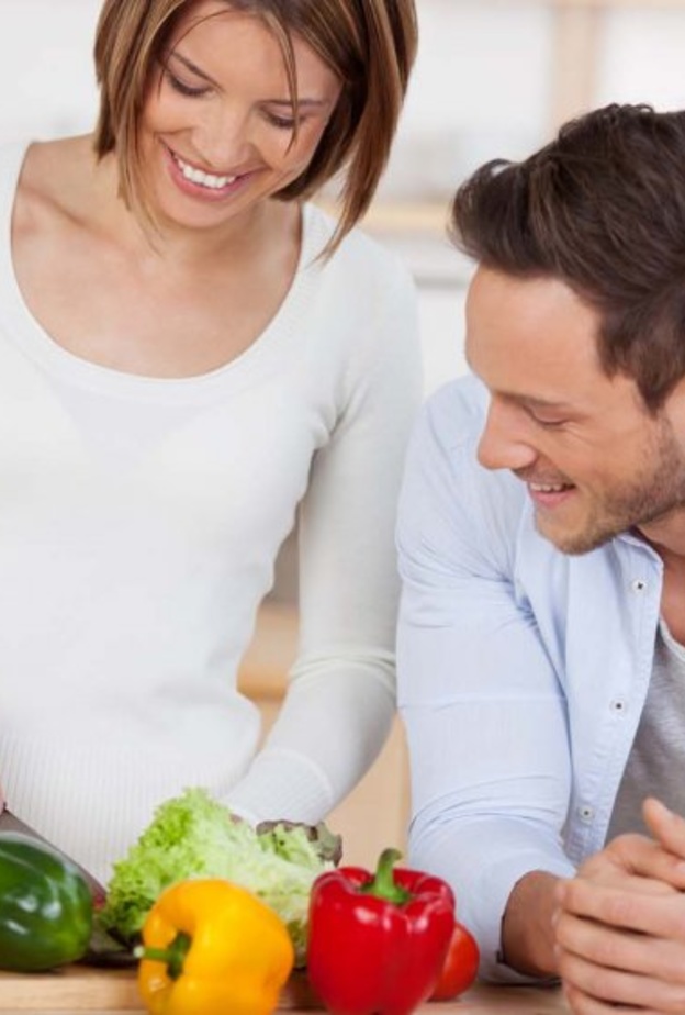 خسارة الوزن مع الشريك يترك أثراً إيجابياً على العلاقة