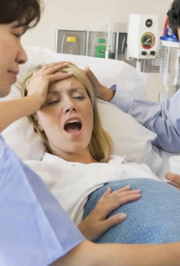 اعراض الولادة المبكرة للتوأم وكيفية الوقاية من حدوثها