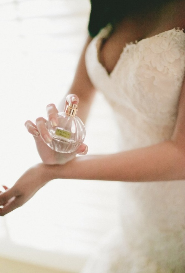 عطر ديريك لام