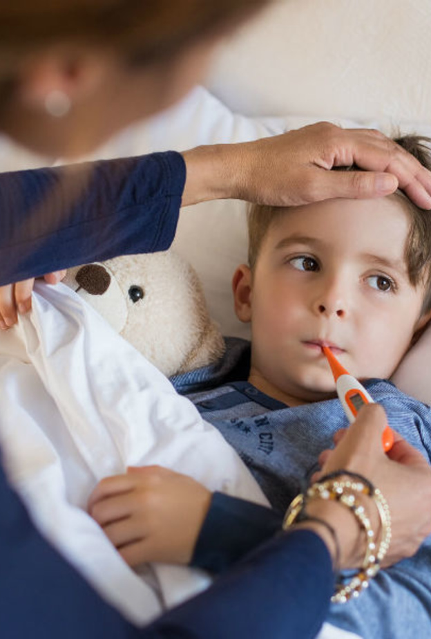 ارتفاع او انخفاض درجة حرارة الطفل من اعراض التسمم الدوائي