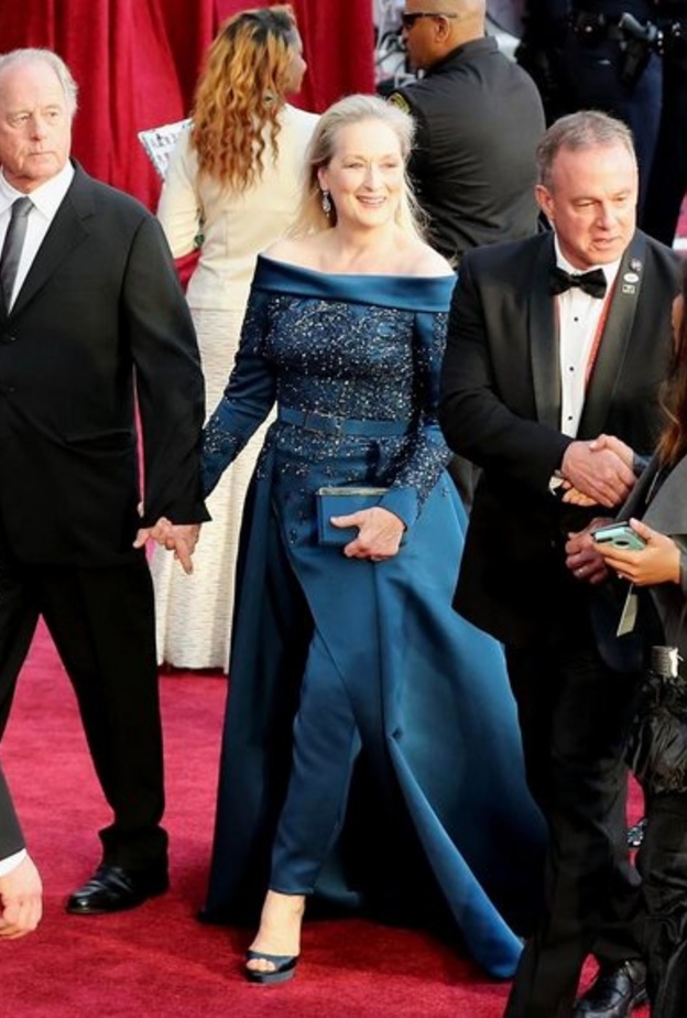 ازياء ايلي صعب مع جمبسوت ميريل ستريب