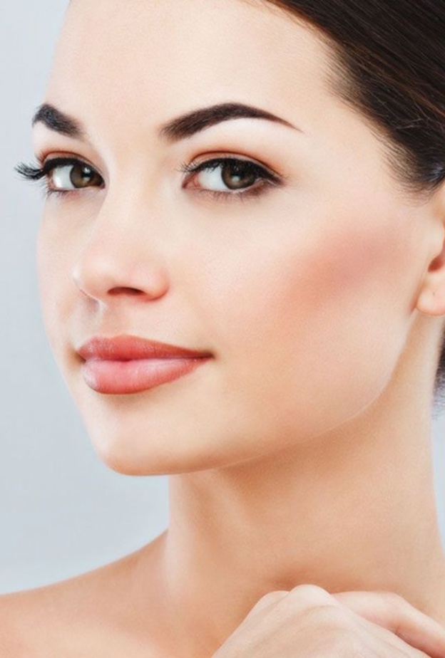 مستحضرات تجميل طبيعية للبشرة المختلطة