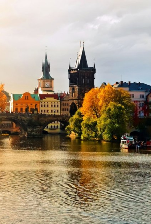 متعة السياحة في براغ الجميلة