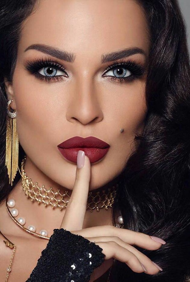 مكياج برونزي في عيد الفطر بلمسات نادين نجيم