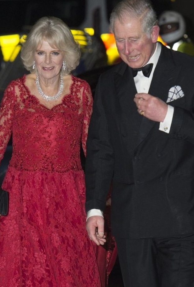 الأمير تشارلز استضاف حفل عيد الميلاد الأول في كلارنس