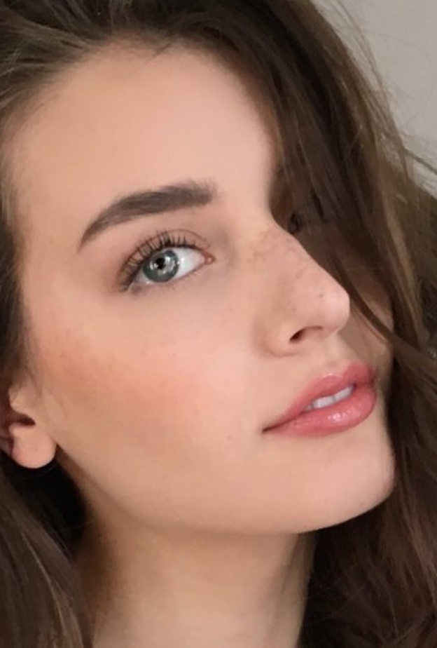 اجعلي بشرتك تتنفس لمكياجك اليومي