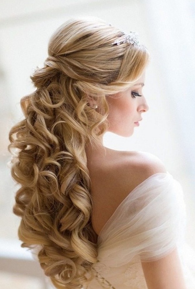 شعرك اكثر لمعانا وطولاً مع العسل