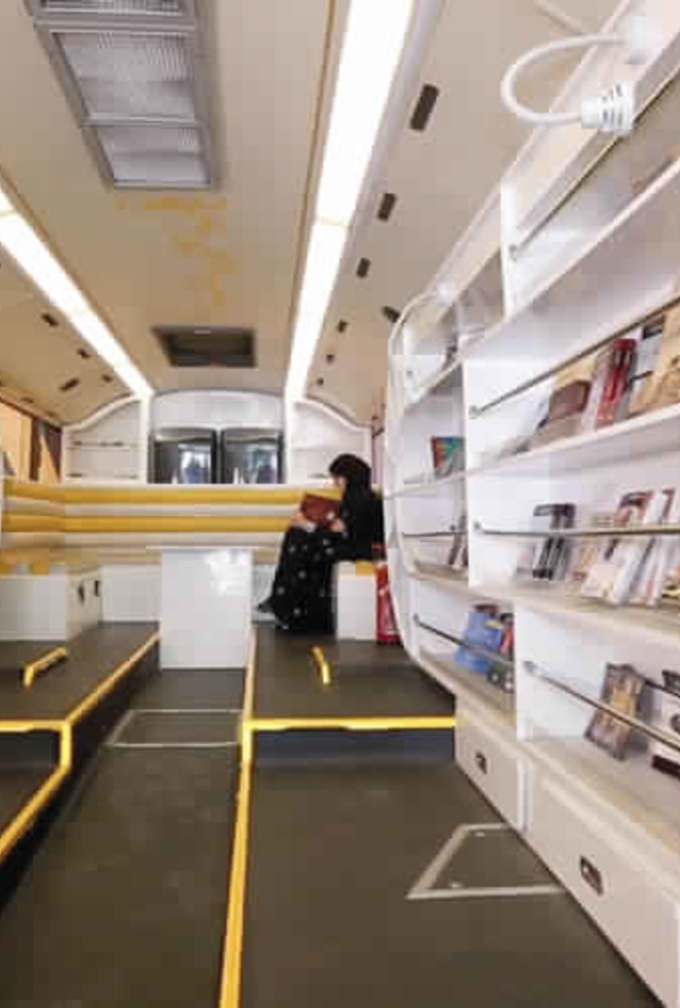 ثقافة بلا حدود تعمق حب القراءة والكتاب في قلوب الاماراتيين