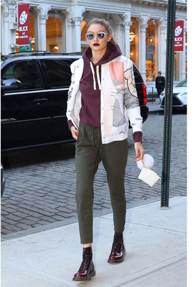 ملابس بنات جيجي حديد الرياضية ساحرة