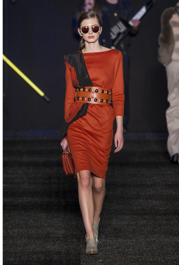 فساتين بنات قصيرة ومزخرفة لعيد الاضحى 2017 من دار Mary Katrantzou