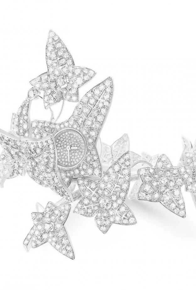 ساعة فان كليف آند أربلز من الذهب والماس