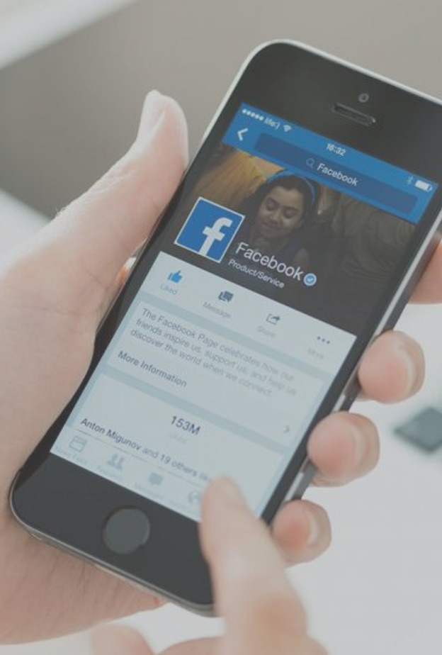 قريبا فيسبوك يحتفل بـ 2 مليار مستخدم