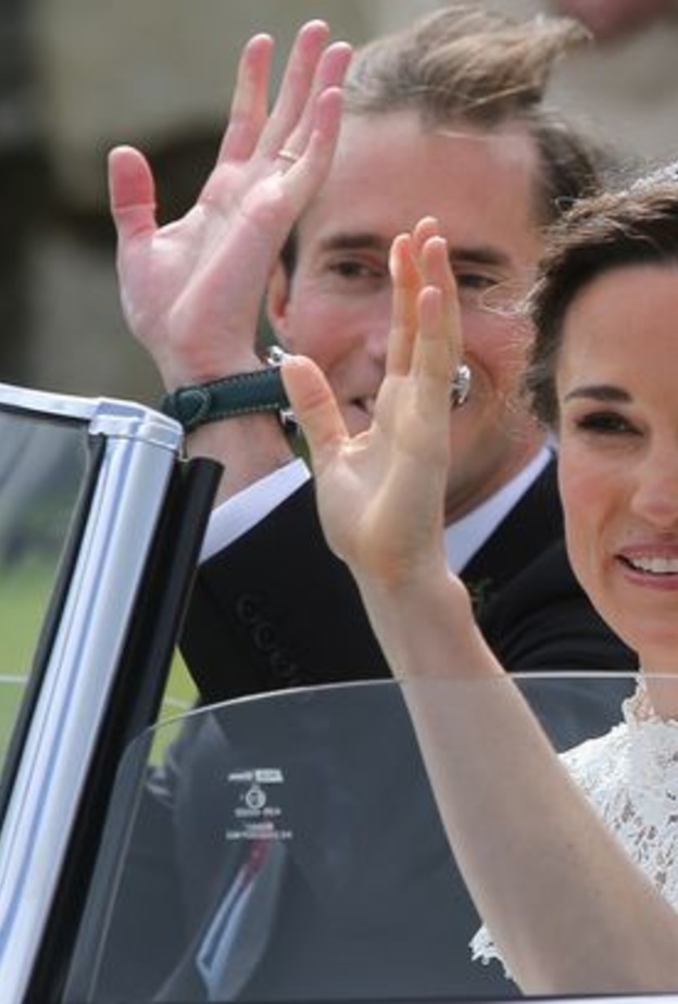 مجوهرات بيبا ميدلتون يوم زفافها تجمع بين الكلاسيكية و الرقي