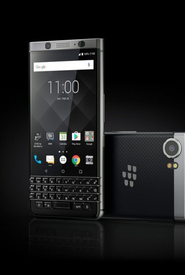 بلاك بيري ينافس هواتف أبل و سامسونج