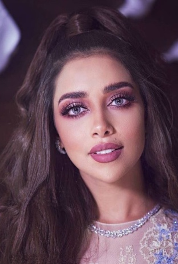 بلقيس تختار مكياج صيف 2017 مع المكياج الناعم