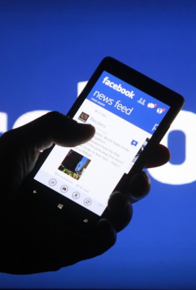 فيسبوك ترفع راية المنافسة المباشرة مع آبل و جوجل