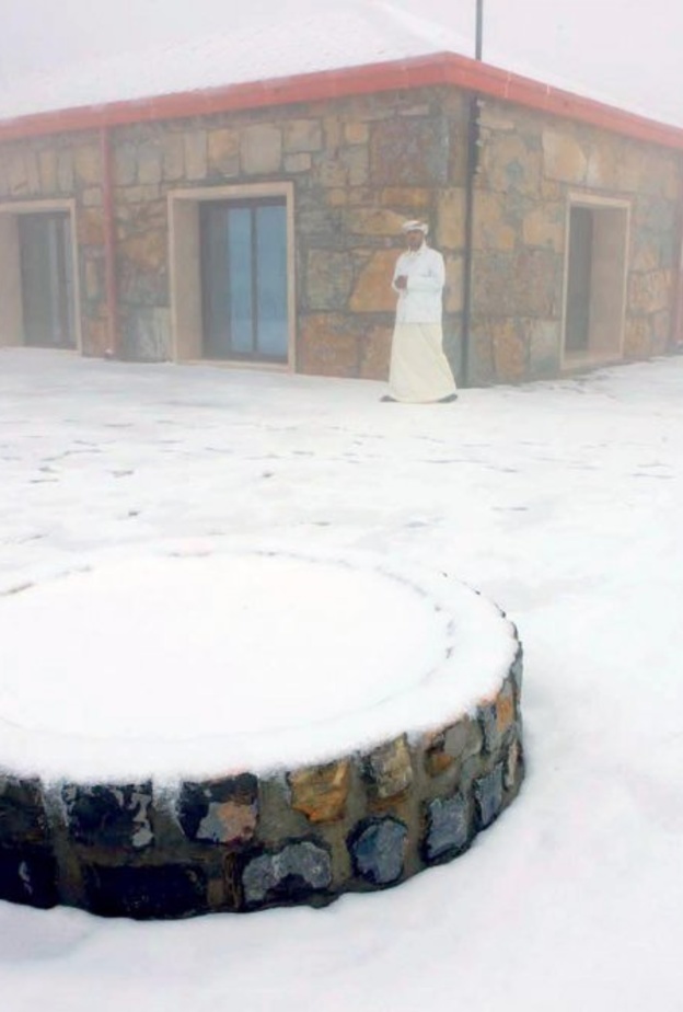 الثلوج تغطي جبل جيس