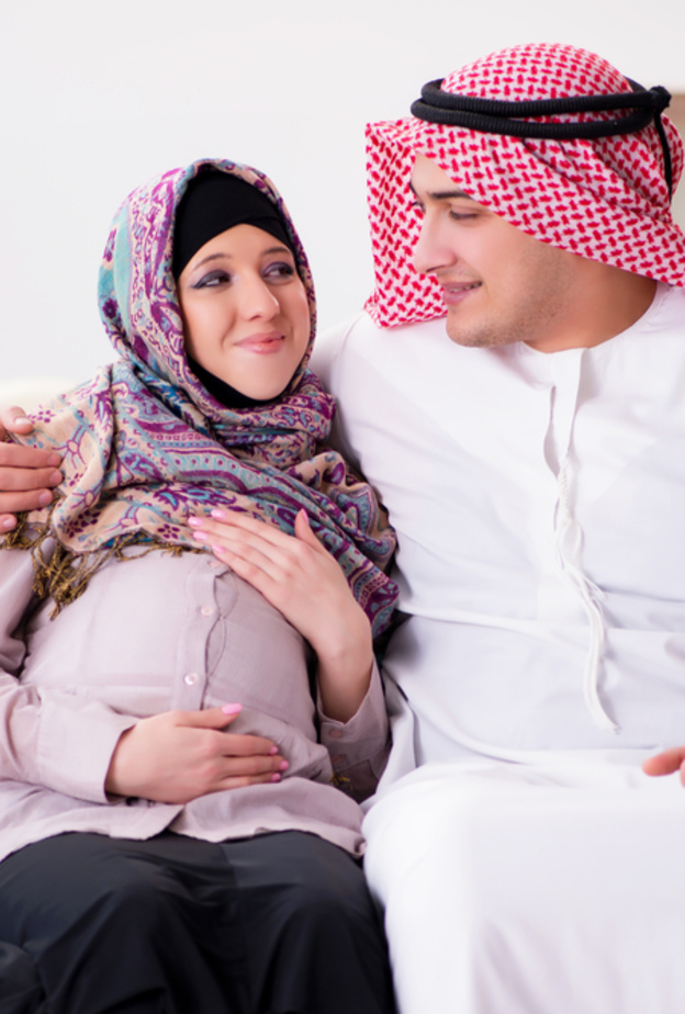 متى تفطر الحامل والمرضع في رمضان؟