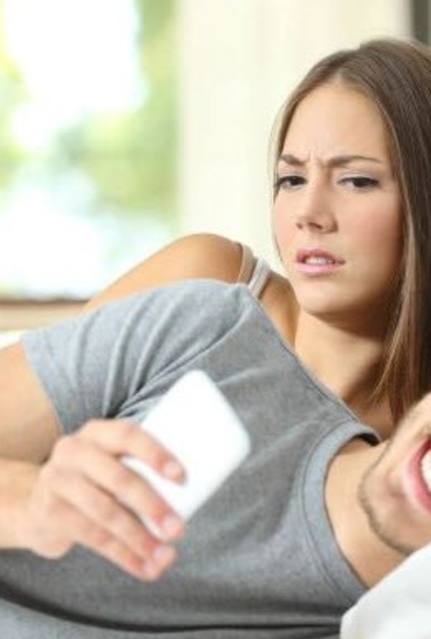 لماذا تقبل المرأة بخيانة الزوج وترفض زواجه بأخرى؟