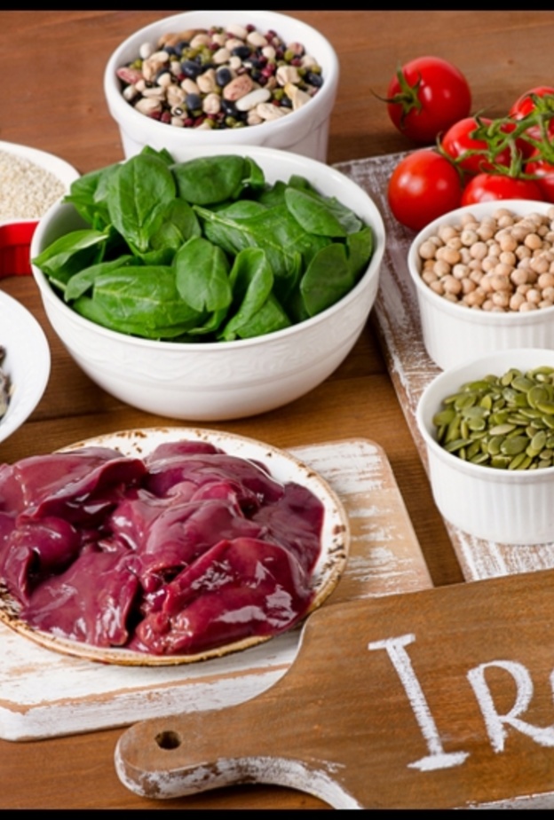 تناول الأطعمة الغنية بالحديد علاج لنقصانه