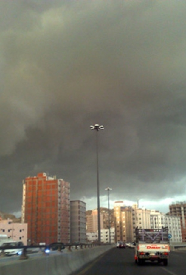 السحب الرعدية الممطرة من المتوقع ان تكون في سماء المدينة المنورة.