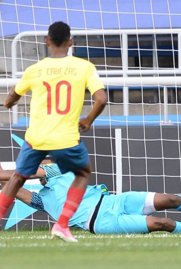 الأوروغواي تجاوزت منتخب السعودية لتلاقي البرتغال