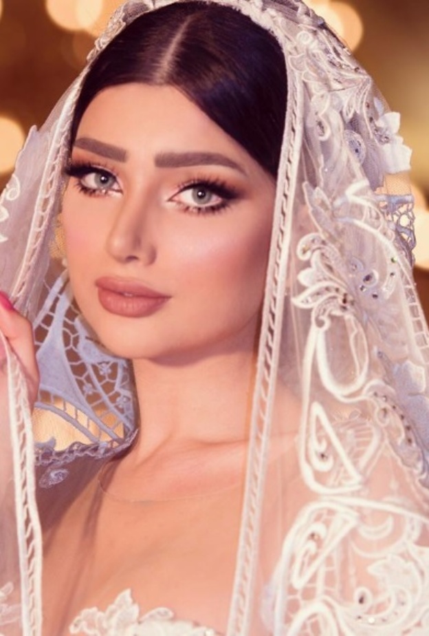 مكياج ناعم من نورة بوعوض بالآيلاينر المجنّح