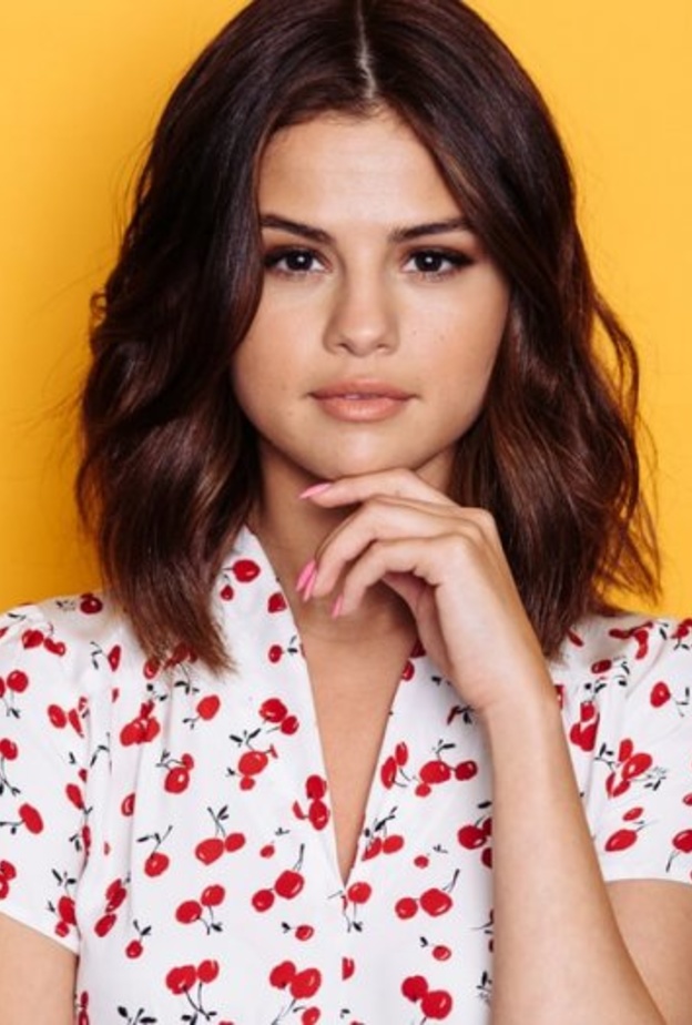 سيلينا جوميز في اطلالة حديثة