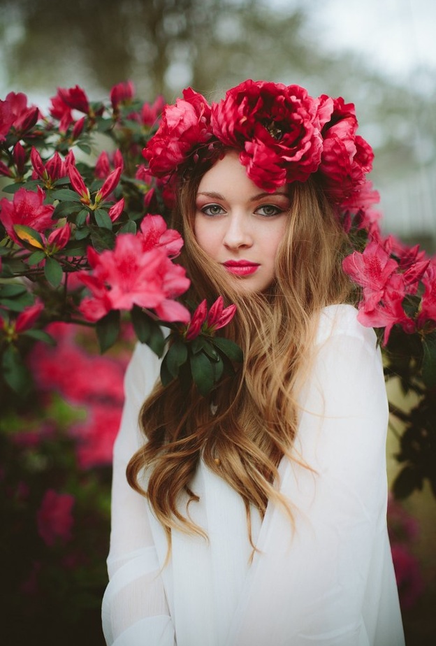 اختاري حجم تاج الورود الذي يُناسب مقاس رأسك