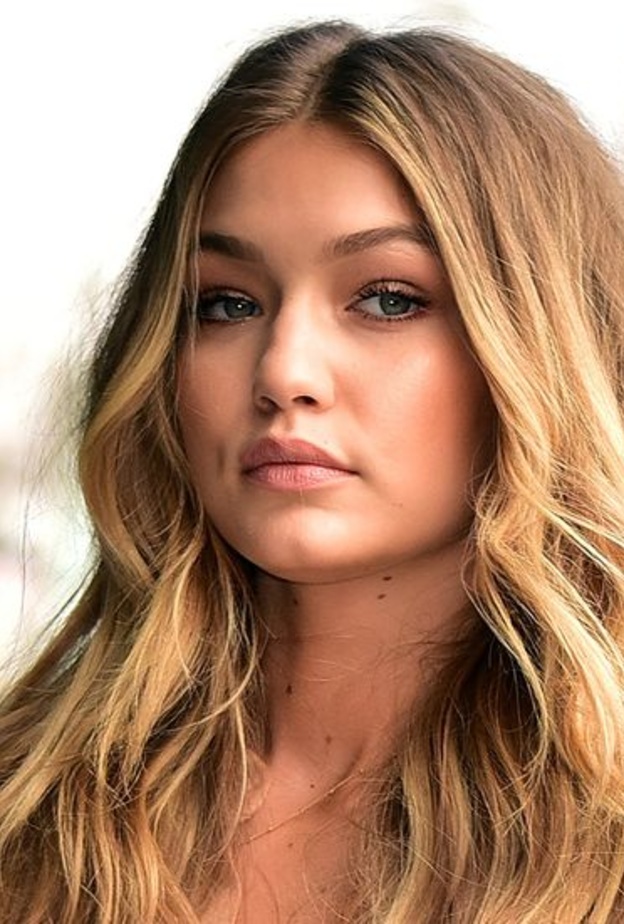 جيسيكا البا من مواليد برج الثور