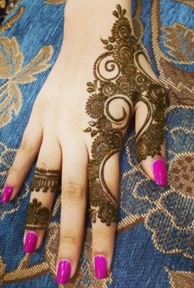 نقوش حناء مميزة للعروس