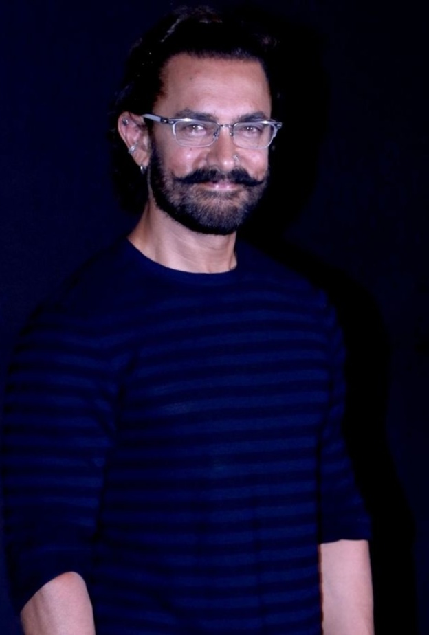 عامر خان بدا نحيفا وشاحبا