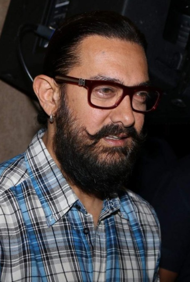 عامر خان يرفض العمل السياسي