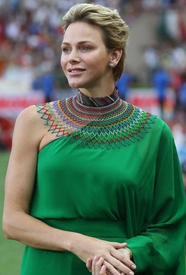 أميرة موناكو تسلم ميداليات الدوري الماسي