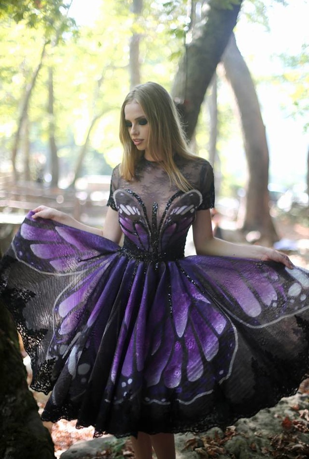 فساتين خطوبة 2017ب باللون البنفسجي من مجموعة انطوان القارح