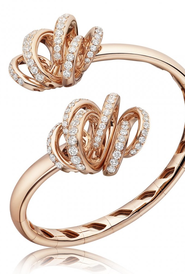 أسوارة دي غريسوغونو من الذهب الوردي والماس